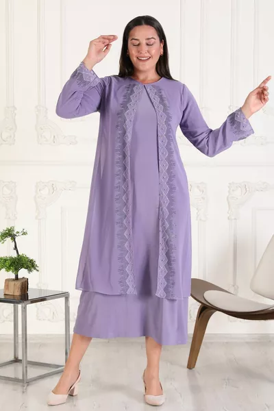 بالإضافة إلى حجم فساتين السهرة الحجاب