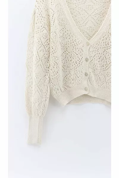 Женский ажурный кардиган на 4 пуговицах с сезонным кремом