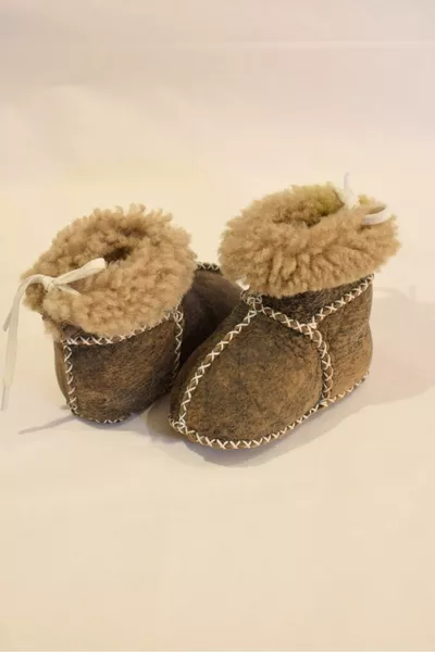 Baby Grijze Laarzen Met Veterrug Type Lamsvacht Laarsjes