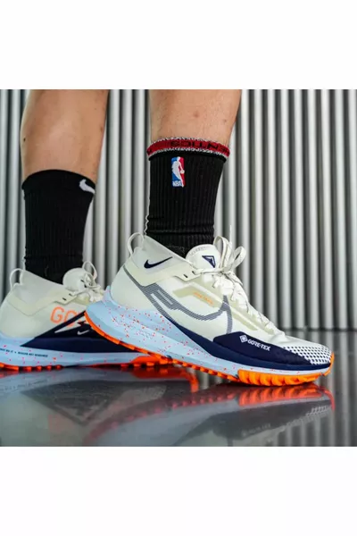 React Pegasus Trail 4 Gore-Tex أحذية رياضية للرجال