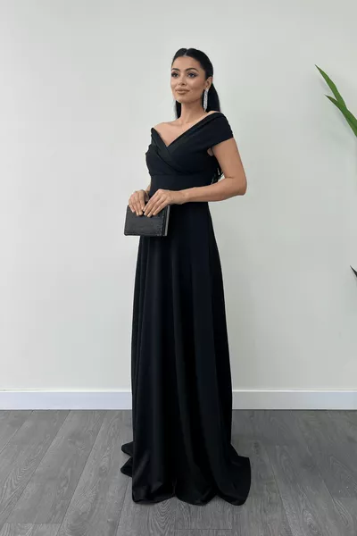 فستان برقبة قارب - أسود