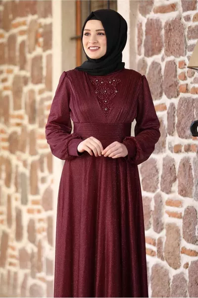 المرأة الحجر الأحمر وحبة مفصلة بريق مساء اللباس T 