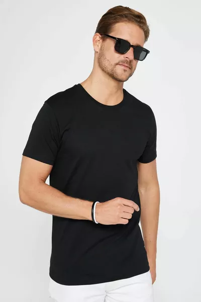 Men's Slim Fit Black Crew Neck % Cotton Slim Fit Basic T-Shirt