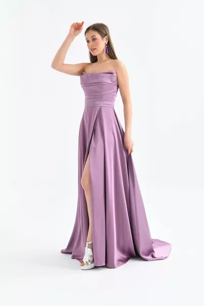 Robe de soirée longue en satin fendue sans bretelles