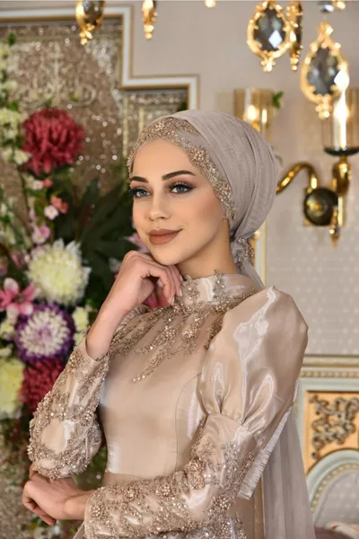 ميليسا المنك مساء اللباس
