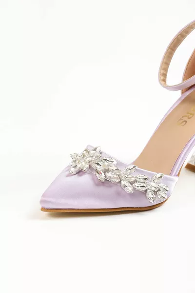 Scarpe da sera da donna con tacco trasparente dettagliato in pietra lilla di colore lilla Scarpe da sera con tacco da donna 7,5 cm