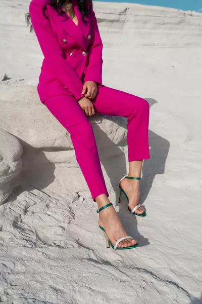 بولينا المرأة الخضراء المستوردة الحجر التفاصيل الكعب مساء اللباس الأحذية