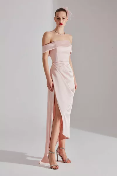 كريستي خارج الكتف ضوء مسحوق الزفاف فستان الخطوبة