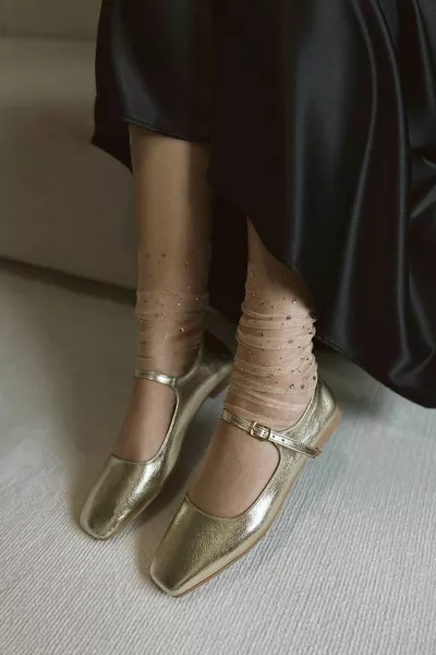 صغير الذهب دوري مغلقة مرة أخرى فرقة واحدة مربع اصبع القدم قبعة صلبة المرأة الباليه الشقق ماري جين