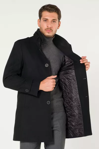 Cappotto Ezel da Uomo in Panno Nero con Colletto Alto e Cintura