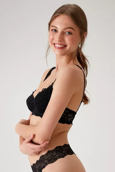  Рим Баленли Сутиен с мека подплънка и дантела