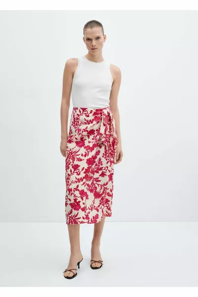 تنورة ملفوفة منقوشة بالزهور