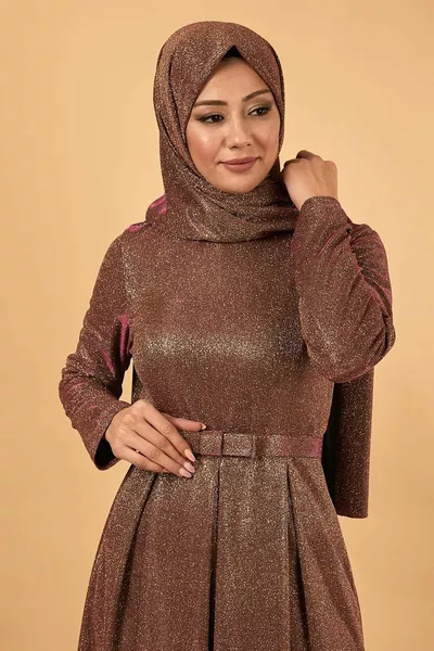 Robes de soirée scintillantes à paillettes bordeaux 