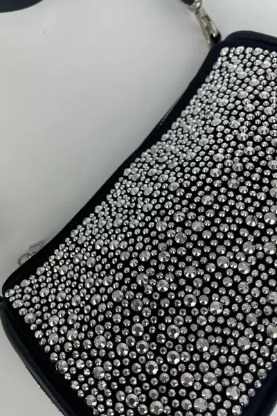 أسود سليم حزام كتف طويل فضي مشبك نسائي حقيبة يد وكتف مع حجر أبيض كبير أنجيتيا