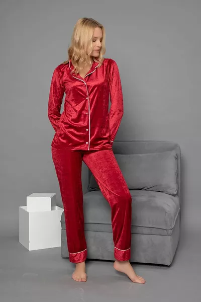 BUTTONED VELVET PAJAMA SET