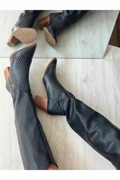 جلد أسود الصيف أحذية طويلة مثقبة