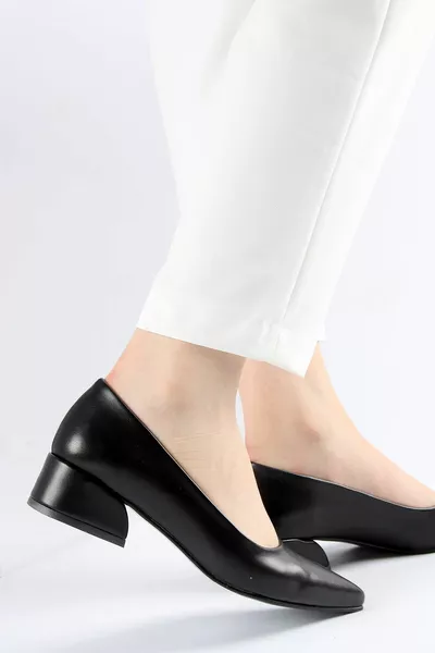 Токчета с черна кожа 3 см