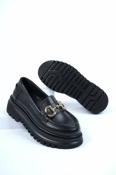 جلد طبيعي أسود المرأة عارضة سميكة وحيد الجلود مشبك أحذية المتسكع 