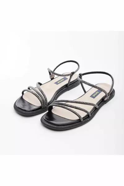 Damensandalen mit Knöchelriemchen und Steinen