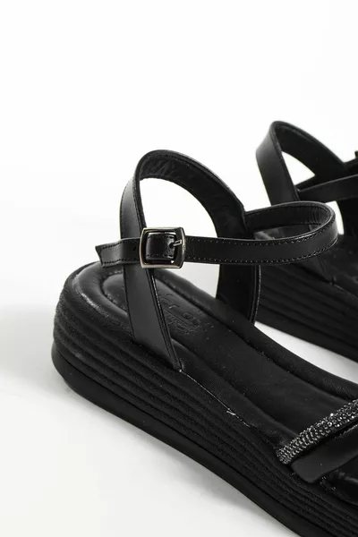 Julissa Damen Sandalen aus Gummi mit schwarzem Rücken Deyak Stone