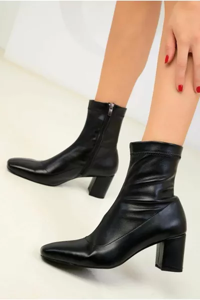 Feles Damen Damenstiefel mit detaillierten Nähten und Ausschnitt mit Reißverschluss am Rücken SCHWARZ