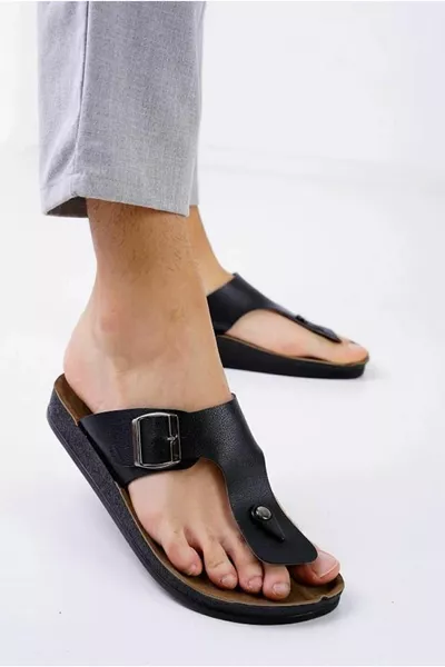 الرجال العظام الفطر سوليد اللون الأسود الوجه بالتخبط شاطئ البحر كوخ النعال المضادة للانزلاق