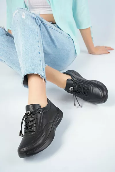 Cuir véritable Noir Noir Femmes Cuir Sneaker Sneakers 