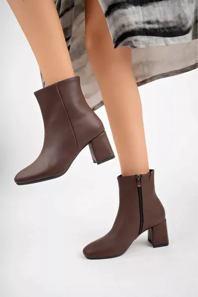 Bottes à talons pour femmes à fermeture éclair à bout 