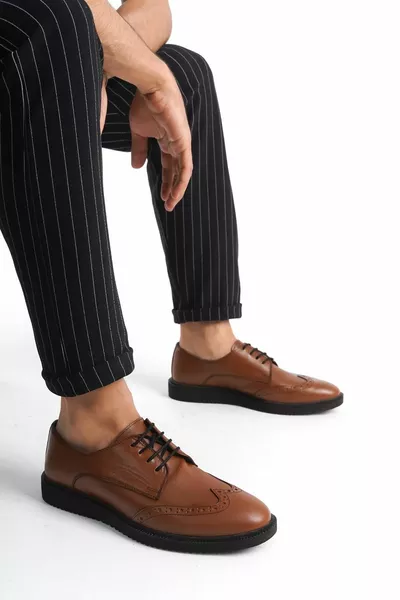 Perforierte Schnürschuhe aus echtem Leder für Herren