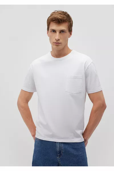Pocket Detailed White Basic T-Shirt Loose Fit / Loose Casual Fit 