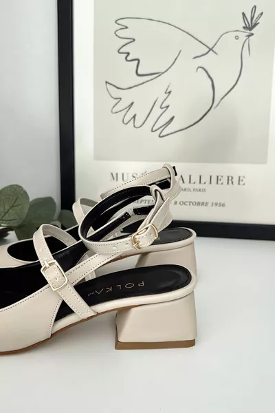 Дамска Мери Джейн Бежова Гола Кожа Матова Кожа Отворен Гръб Квадратни Пръсти Каска Къси Токчета