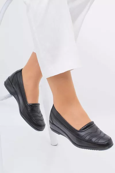 حذاء أمي أسود مقاس 0-3 