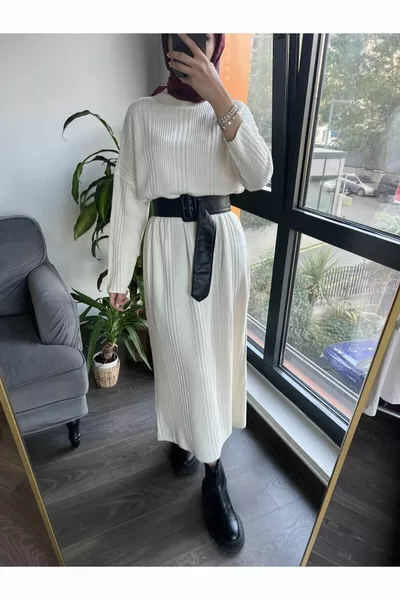 Стилна плетена рокля с широка кройка Ecru  Matching