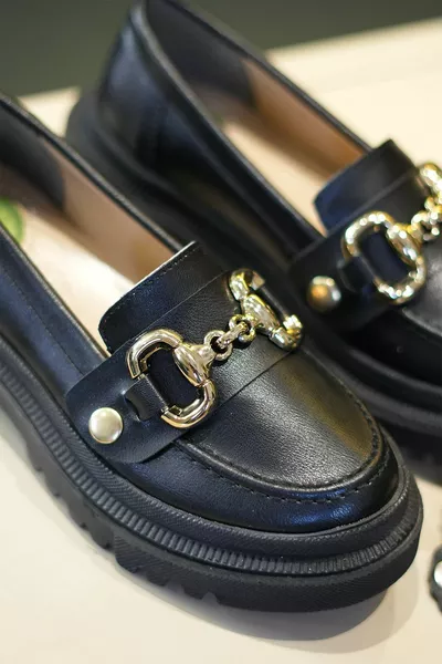 High Sole Loafer Buckle Shoes