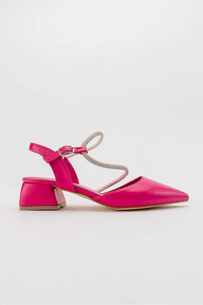 صنادل نسائية بكعب عال بأحجار فوجي