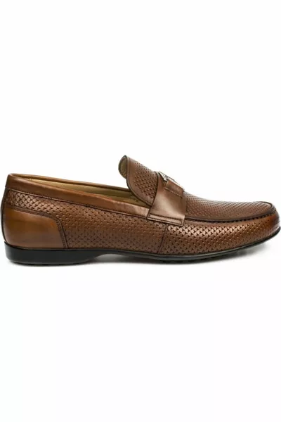 Chaussures beige pour hommes