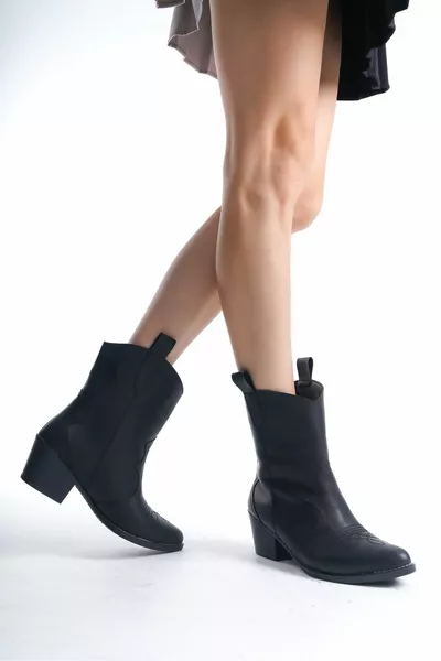 المرأة الكعب القصير أحذية رعاة البقر جلد الغزال طول الكاحل أحذية راعية البقر