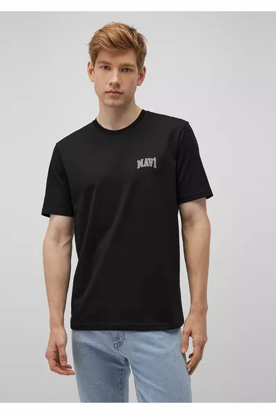 Schwarzes T-Shirt mit Logodruck Regular Fit / Regular Cut 