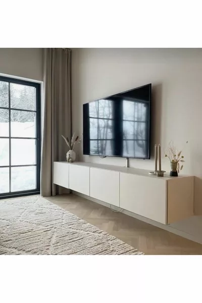 Королевская ТВ-униция песочного цвета