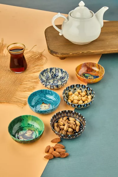 Set of 6 Various Cat-Patterned Sauce, Snack, and Serving Bowls/Plates / Made of Light Thin Metal