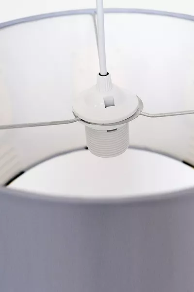 Suspension de lampe spéciale pour chambre d'enfant avec motifs de ballons et de nuages