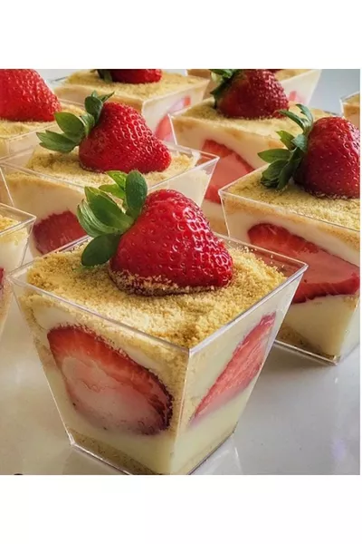 Cubic Prism Clear Plastic Presentation Container Without Lid  Cc  Pieces for Desserts, Appetizers & Salad