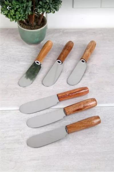 6 Bamboo Handle Breakfast Knives (for Jam and Butter)