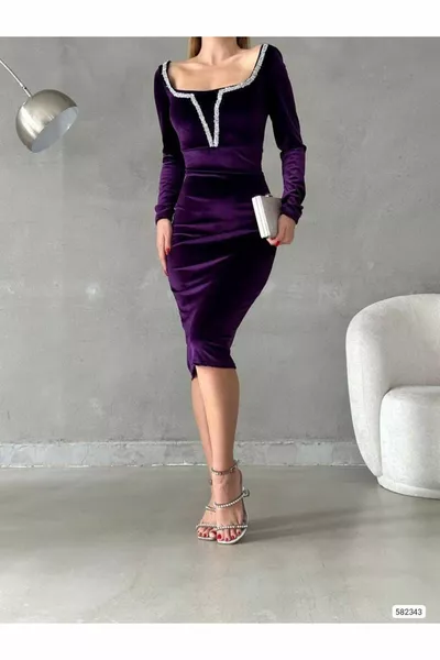 Kare Yaka Uzun Kollu Midi Boy Kadife Elbise