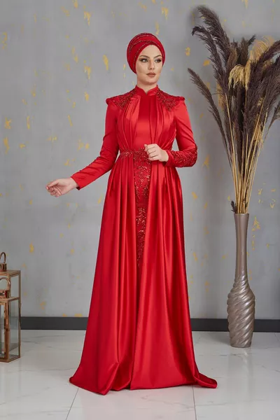 Karaca Hijab Abendkleid Rot mit drapierter Applikation auf der Vorderseite