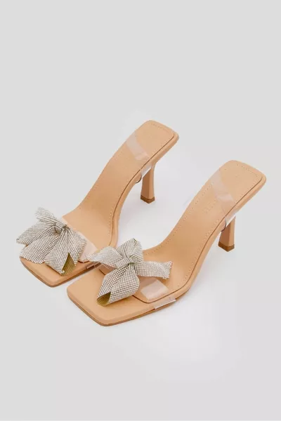  كعب القوس الحجري اللامع