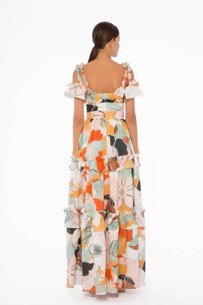 Длинное платье цвета экрю с рюшами, вышитое, узорчатое