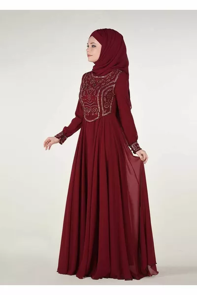 Abito da sera da donna ricamato bordeaux dettagliato 