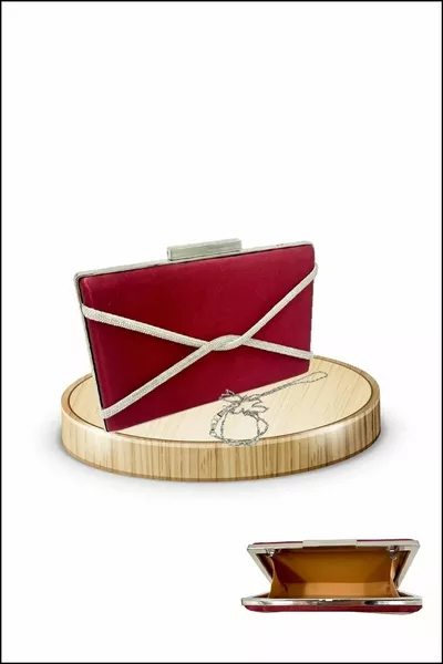 بورجوندي الساتان المرأة القوس أحذية السهرة ومجموعة حقيبة السهرة 