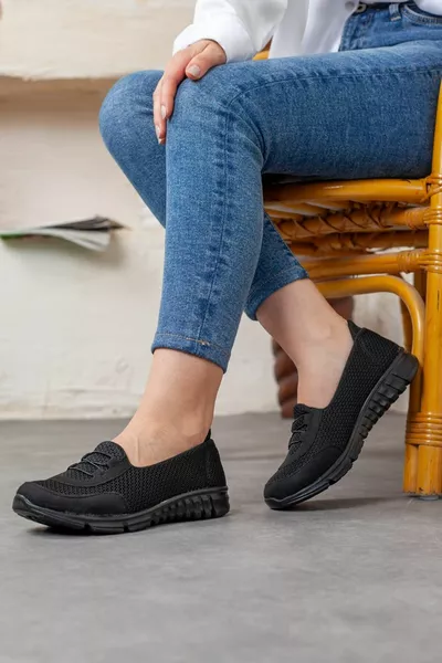 المرأة السوداء العظام الرياضية الباليه الشقق